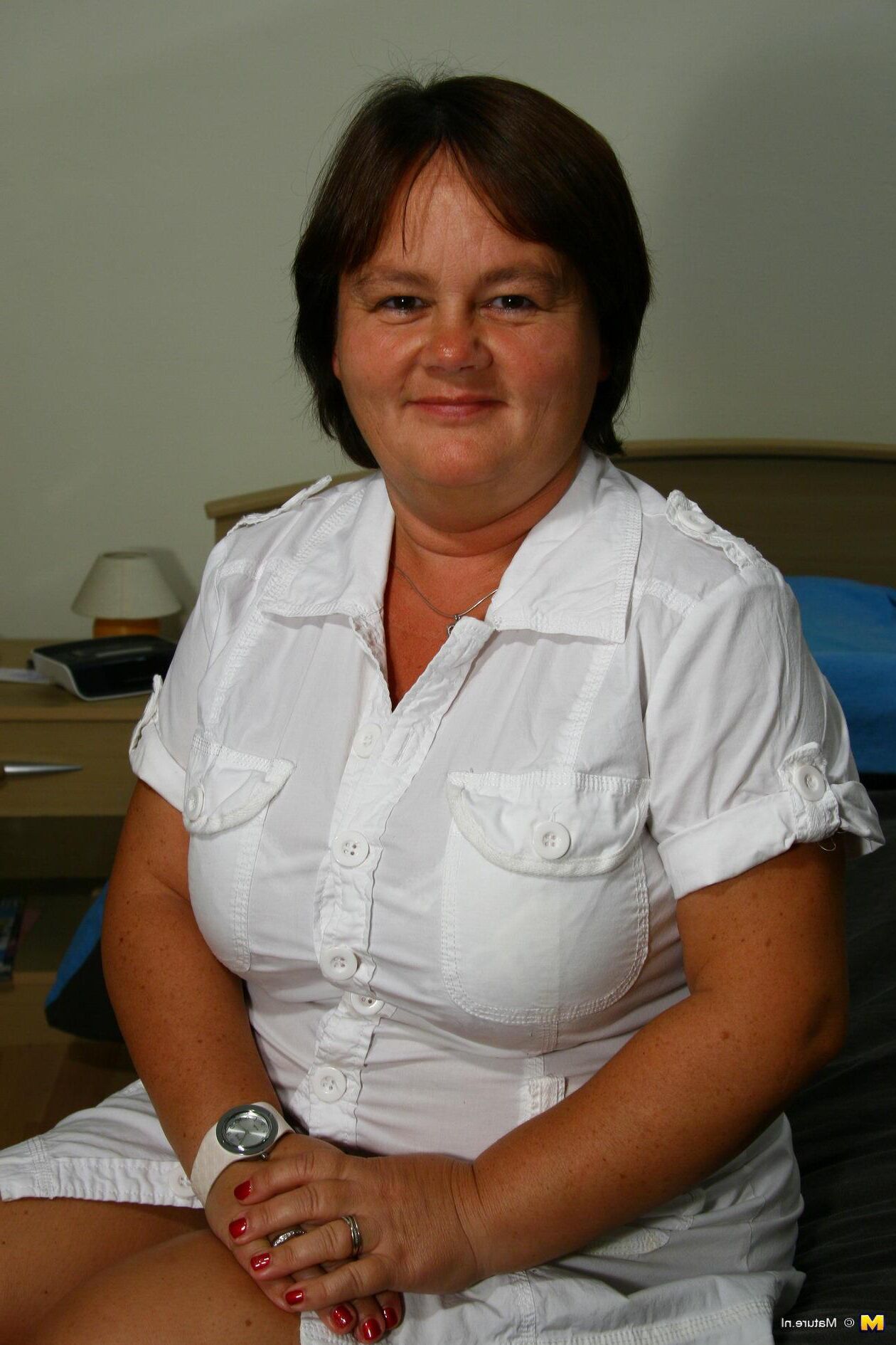BBW зрелый neigbour раздел и позирует