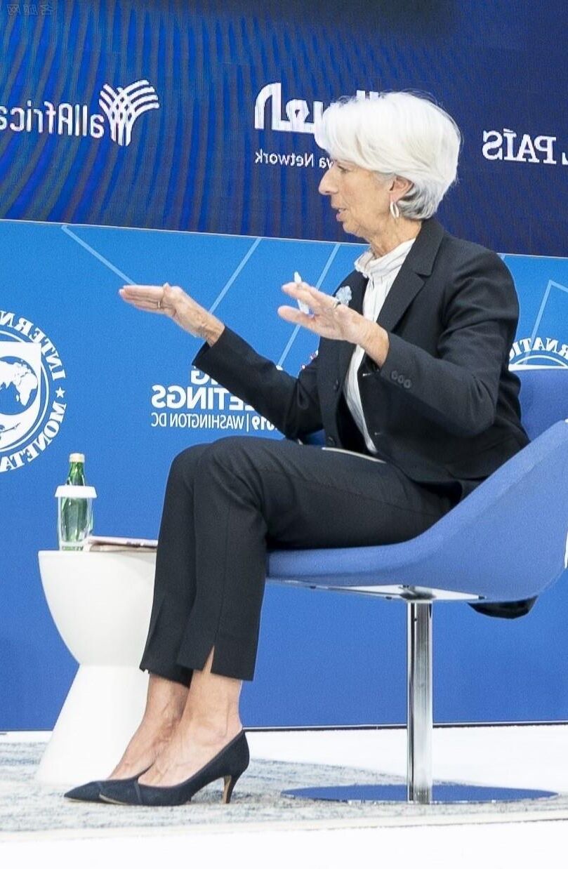 Christine Lagarde feet 