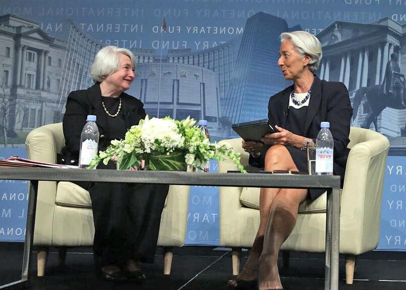 Christine Lagarde feet 