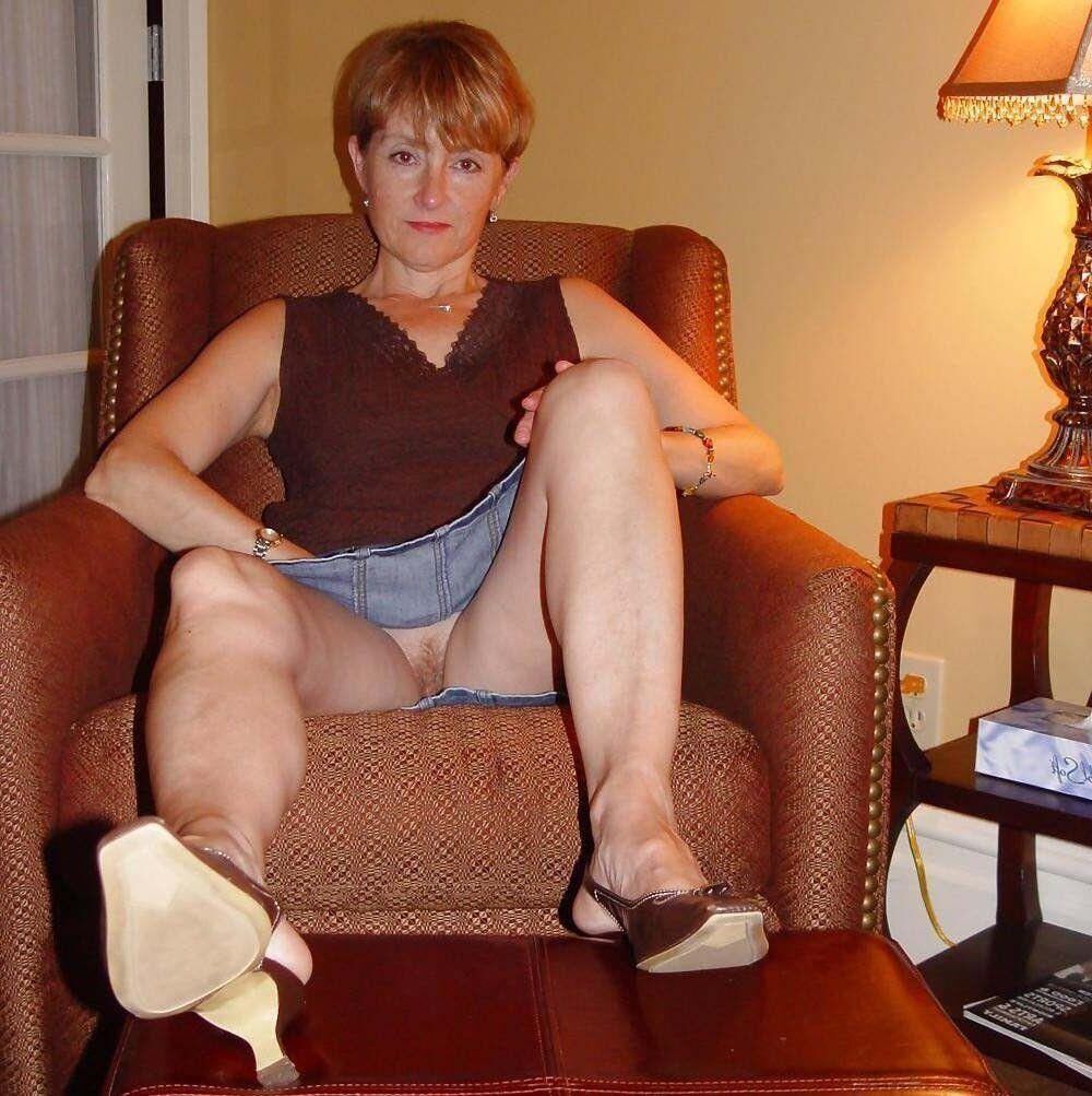 VOS FEMMES PENDANT QUE VOUS N ETES PAS LA 