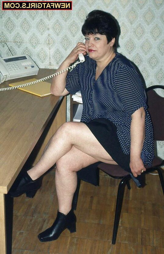 Vintage -Bilder von reifen Brünetten Elena aus Saratov