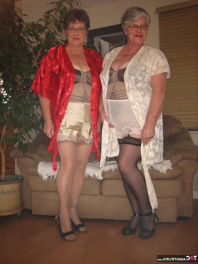 Granny Girdle Goddesses