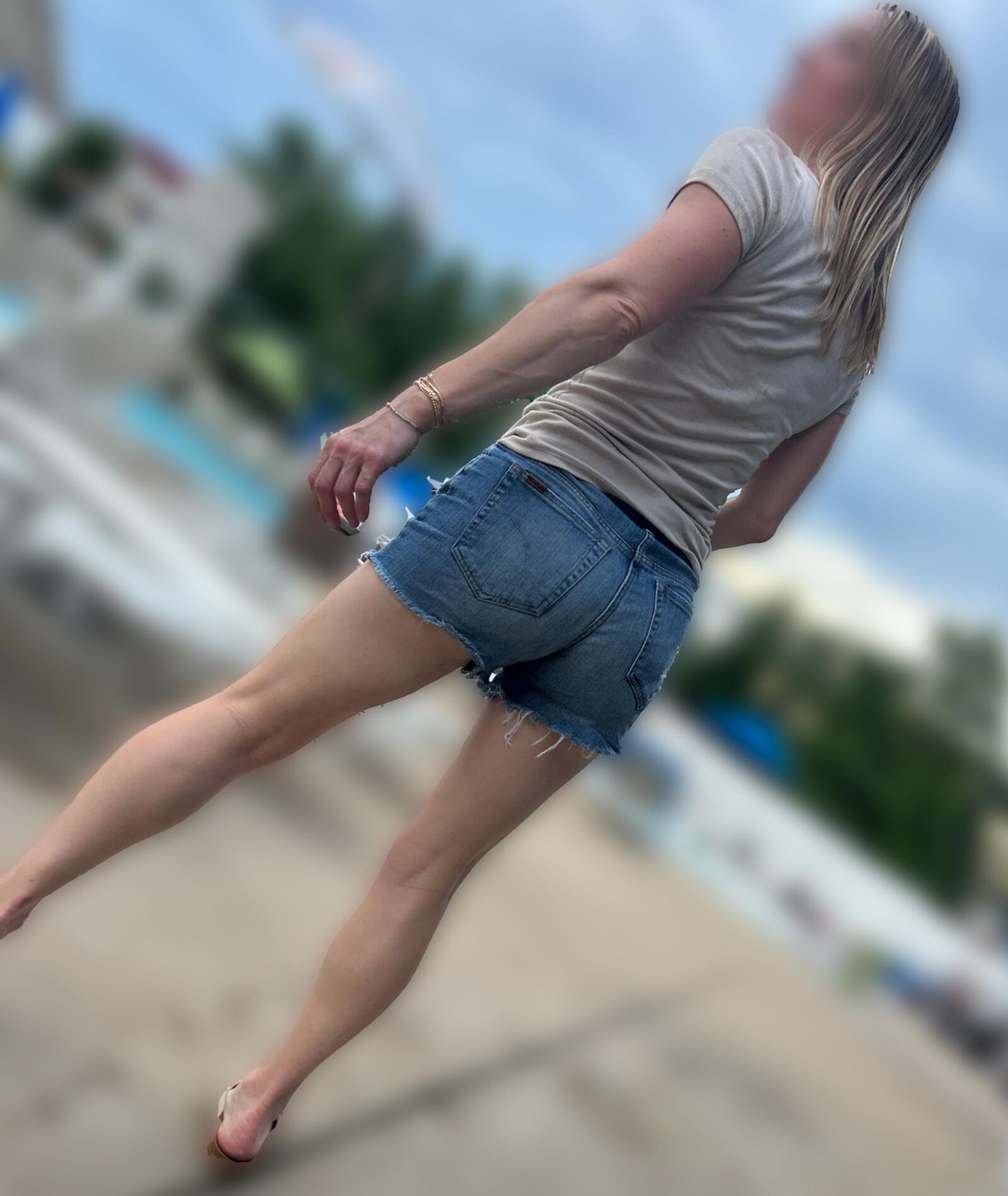 Milfs candides