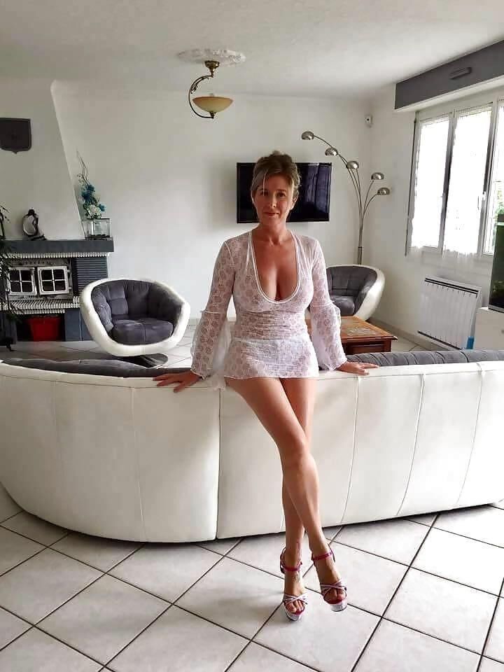 Hot Mom Meat