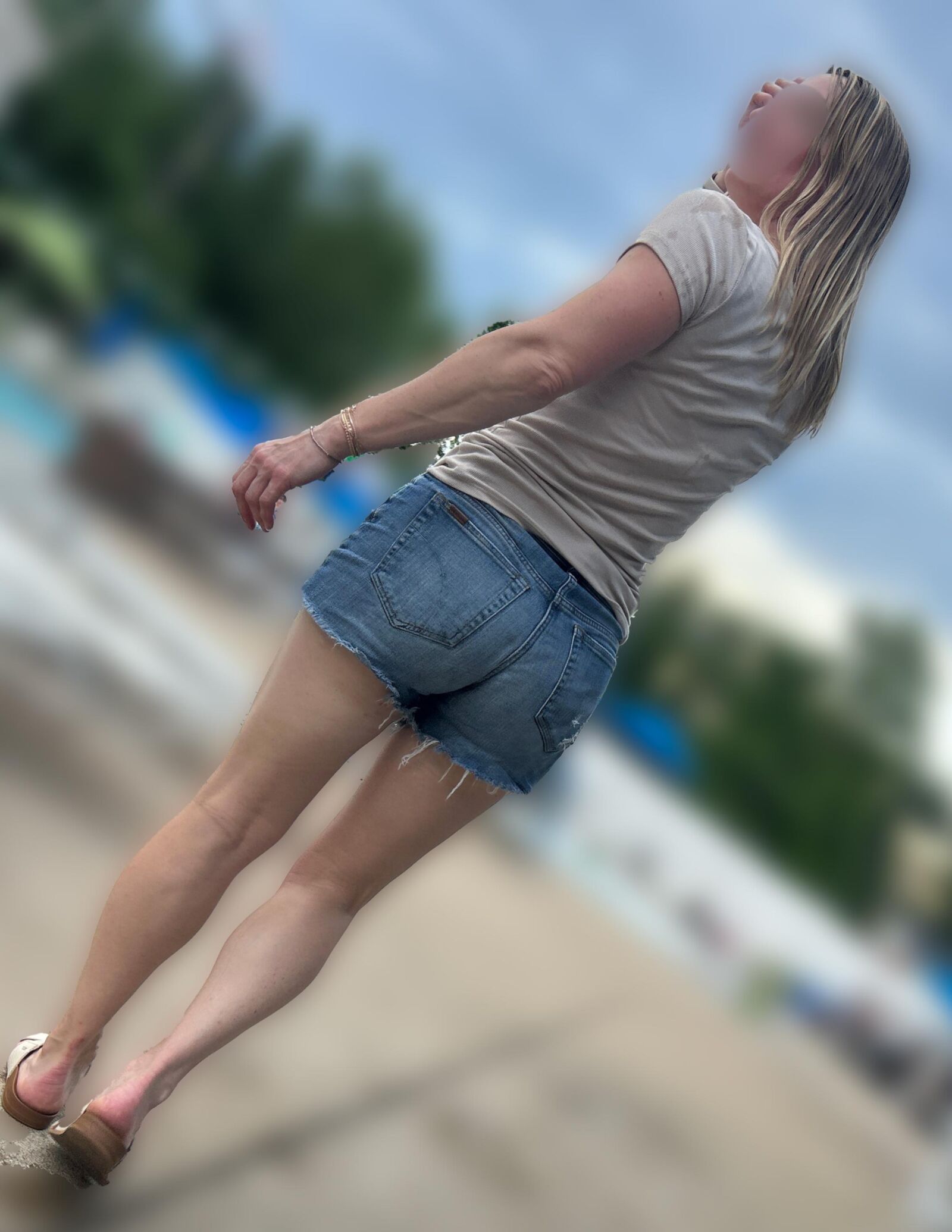 Milfs candides