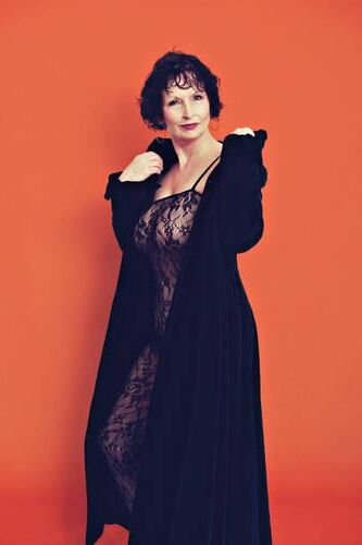 Slim mature granny brunette Ettie