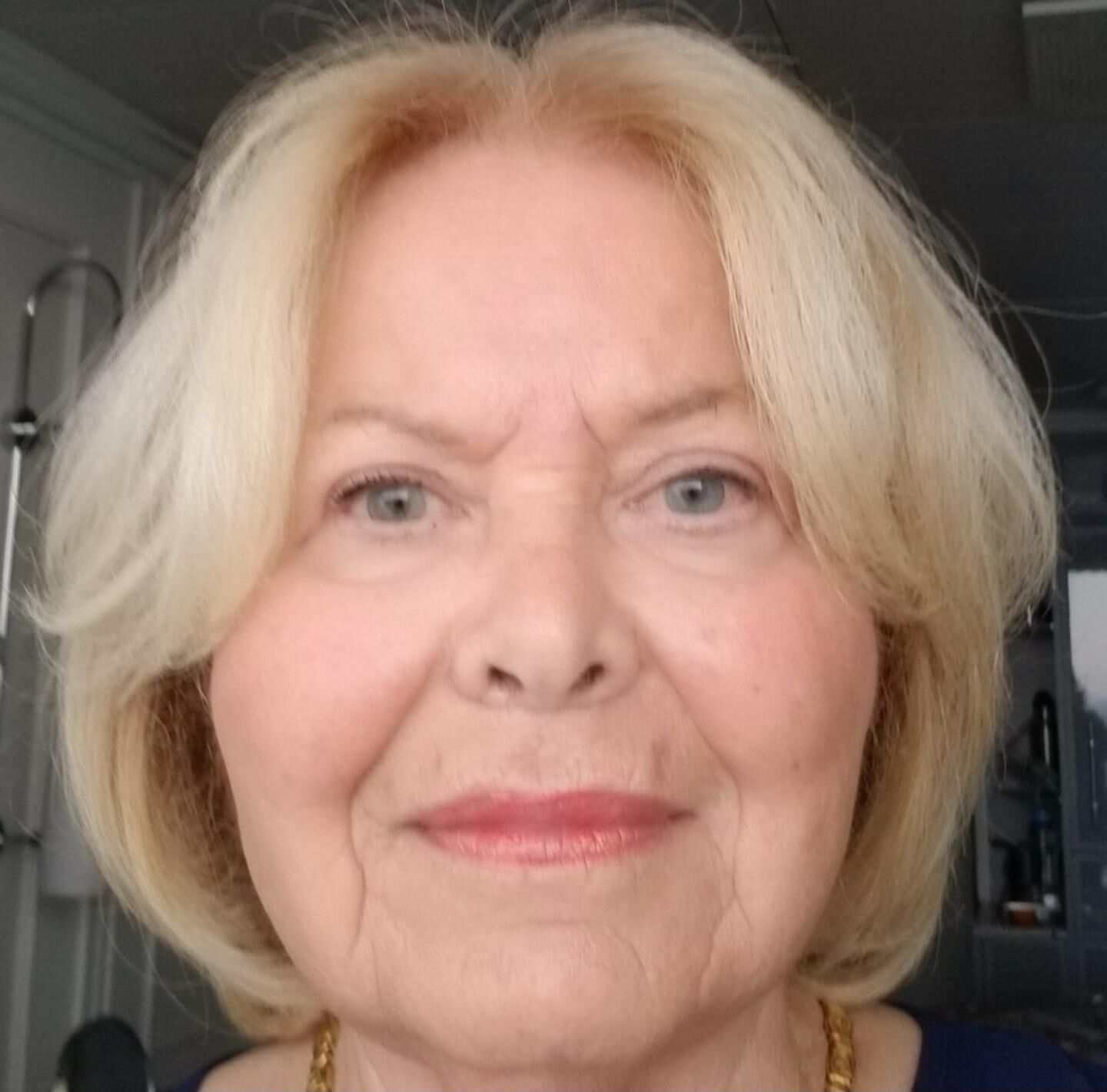 OLDER LADIES I WOULD LIKE IN MY BED N°