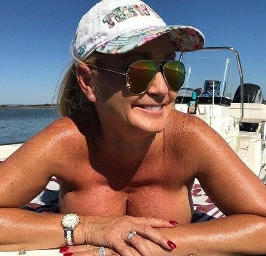 Milfs and mothers 