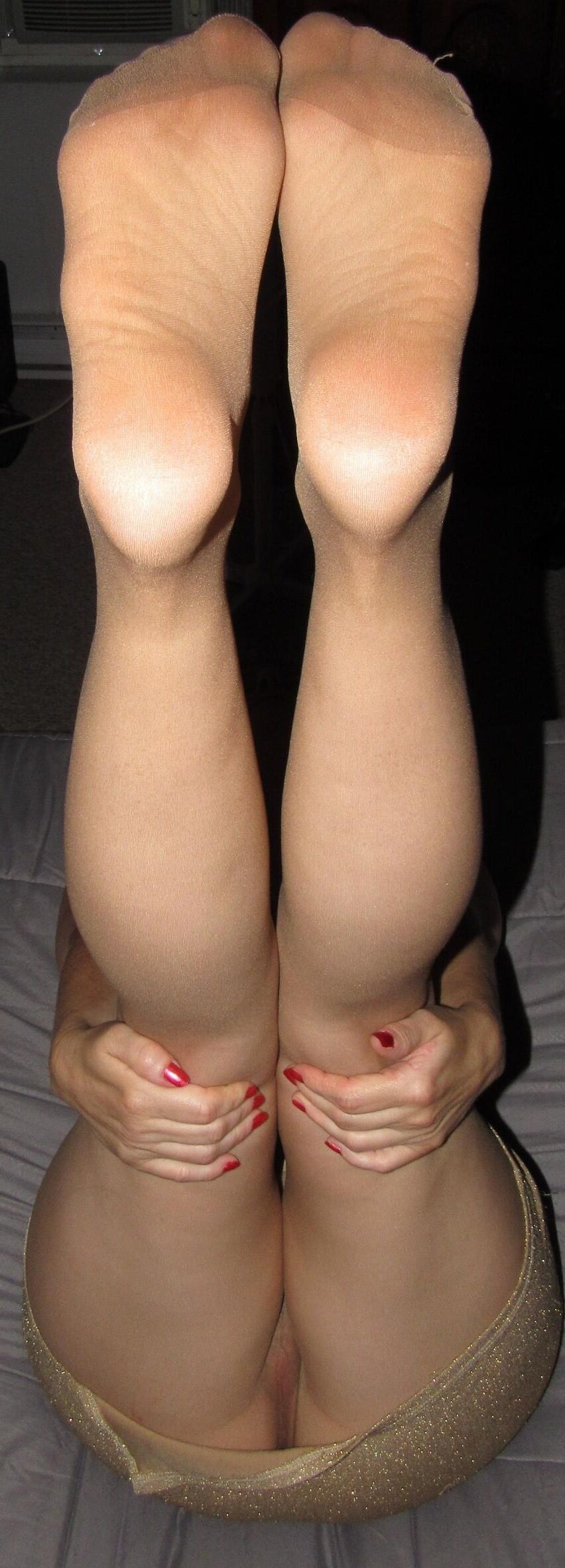 mature drunk pantyhose pig