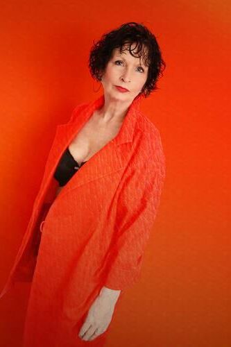 Slim mature granny brunette Ettie