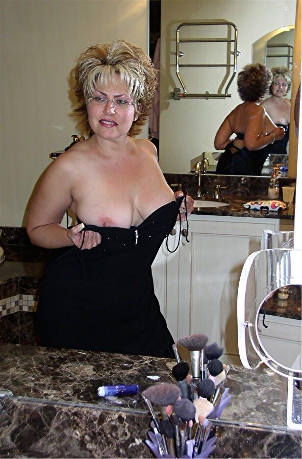 Cougars + MILF's ()