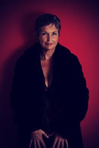 Slim mature granny brunette Ettie