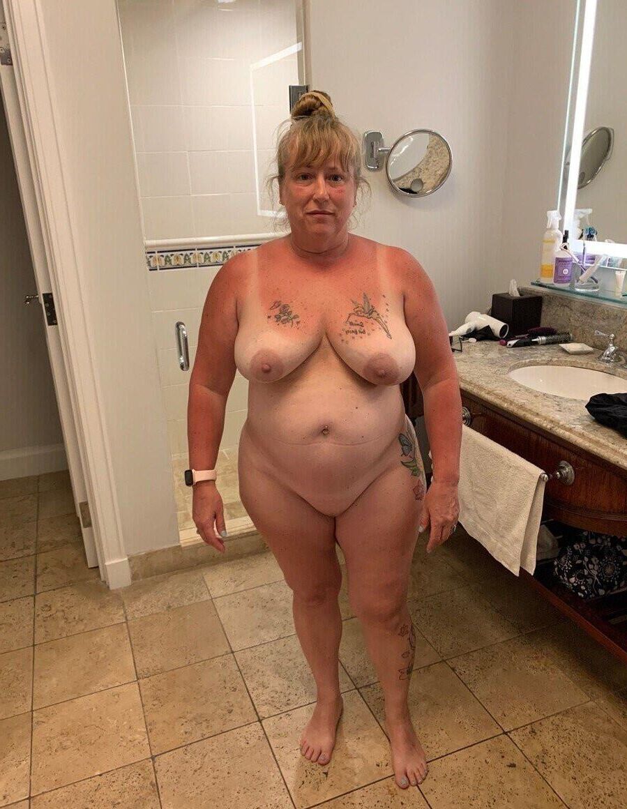 Cougars + MILF's ()