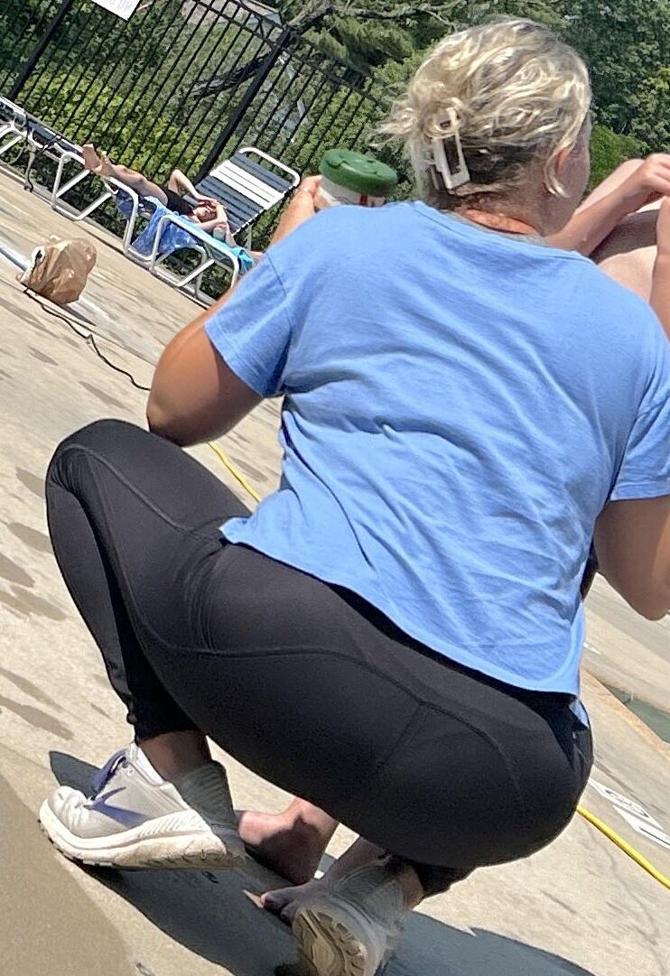 Milfs candides