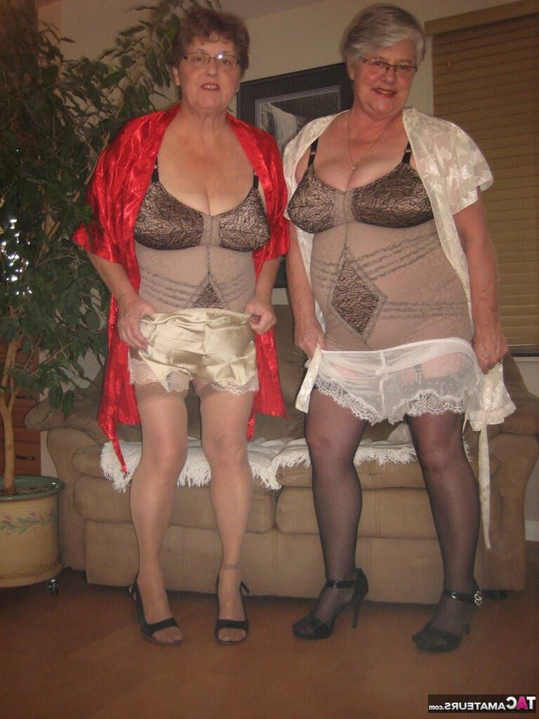 Granny Girdle Goddesses