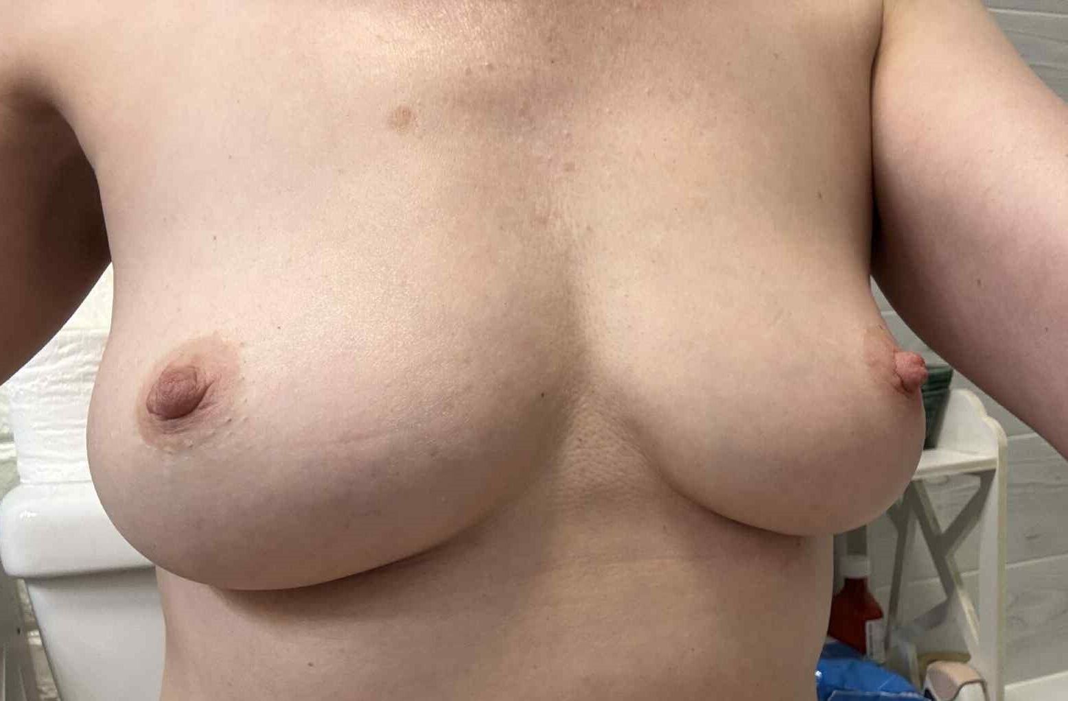 Las tetas de mi esposa en