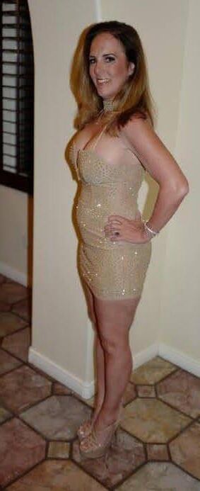 Amateur Milf Hotwife Elaine