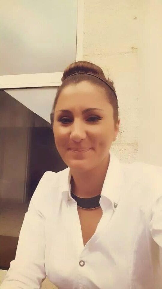 Sexy Amateur Italian Slutwife Gia