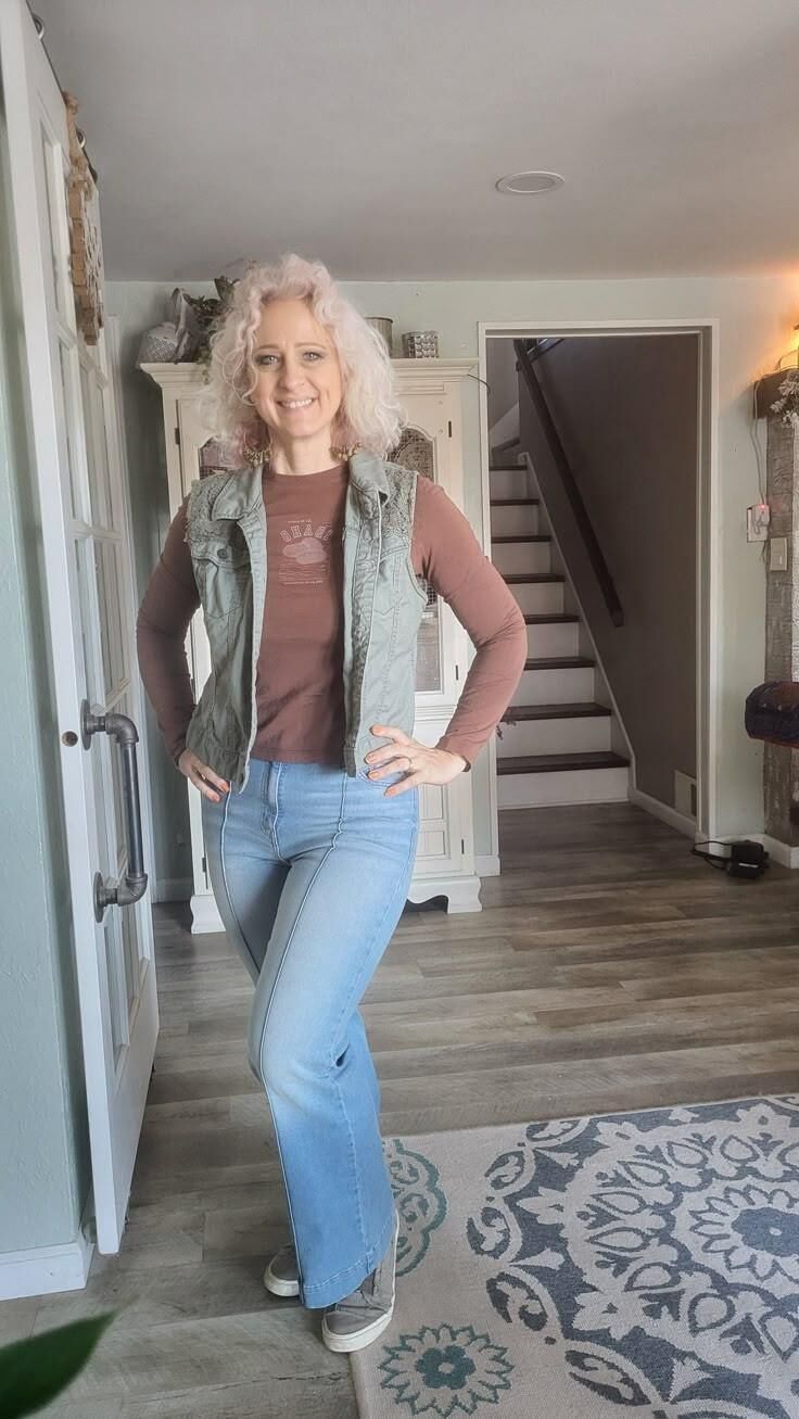 P interest In Beauty Gorgeous Mature Grey Milf Blogger