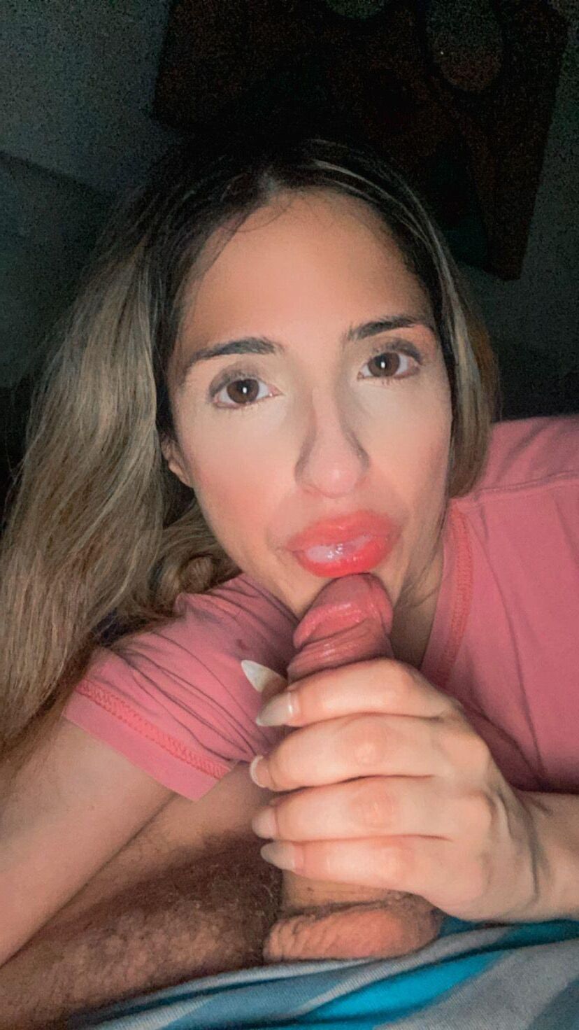 Milfs and mothers 