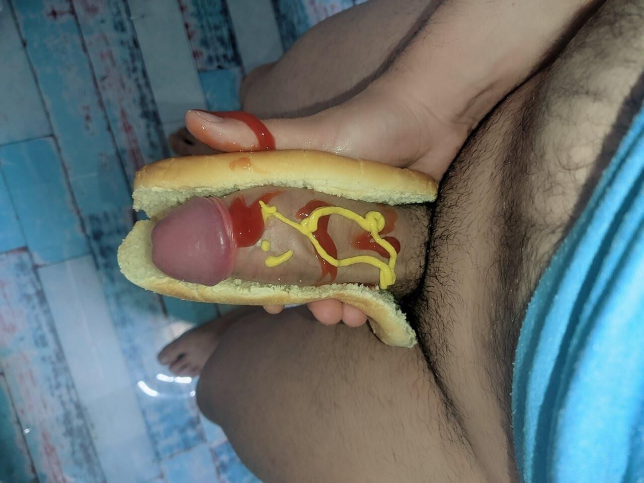Hot Dog Hot Dog Hot Diggity Dog (WTF)