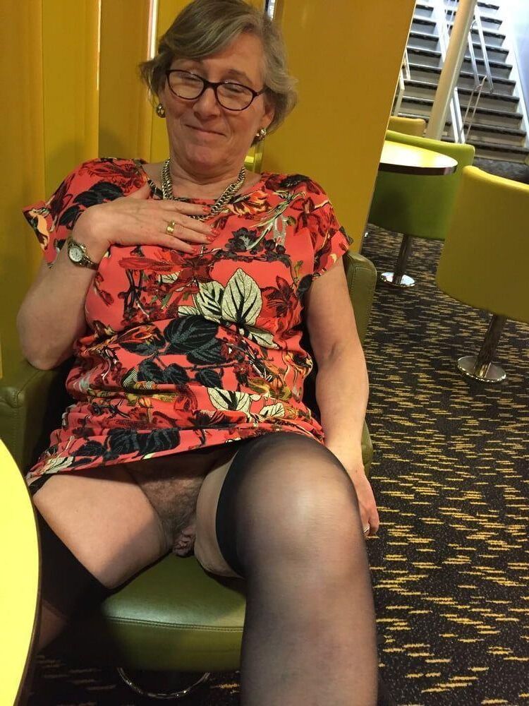 Amadurecer sem fundo ou upskirt