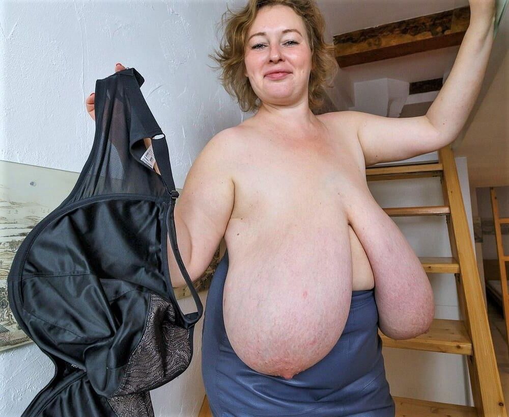 Matures big tits floppies and hangers