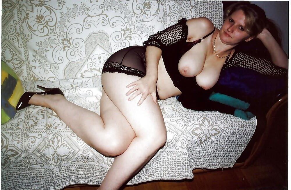 VINTAGE BUSTY WIFE