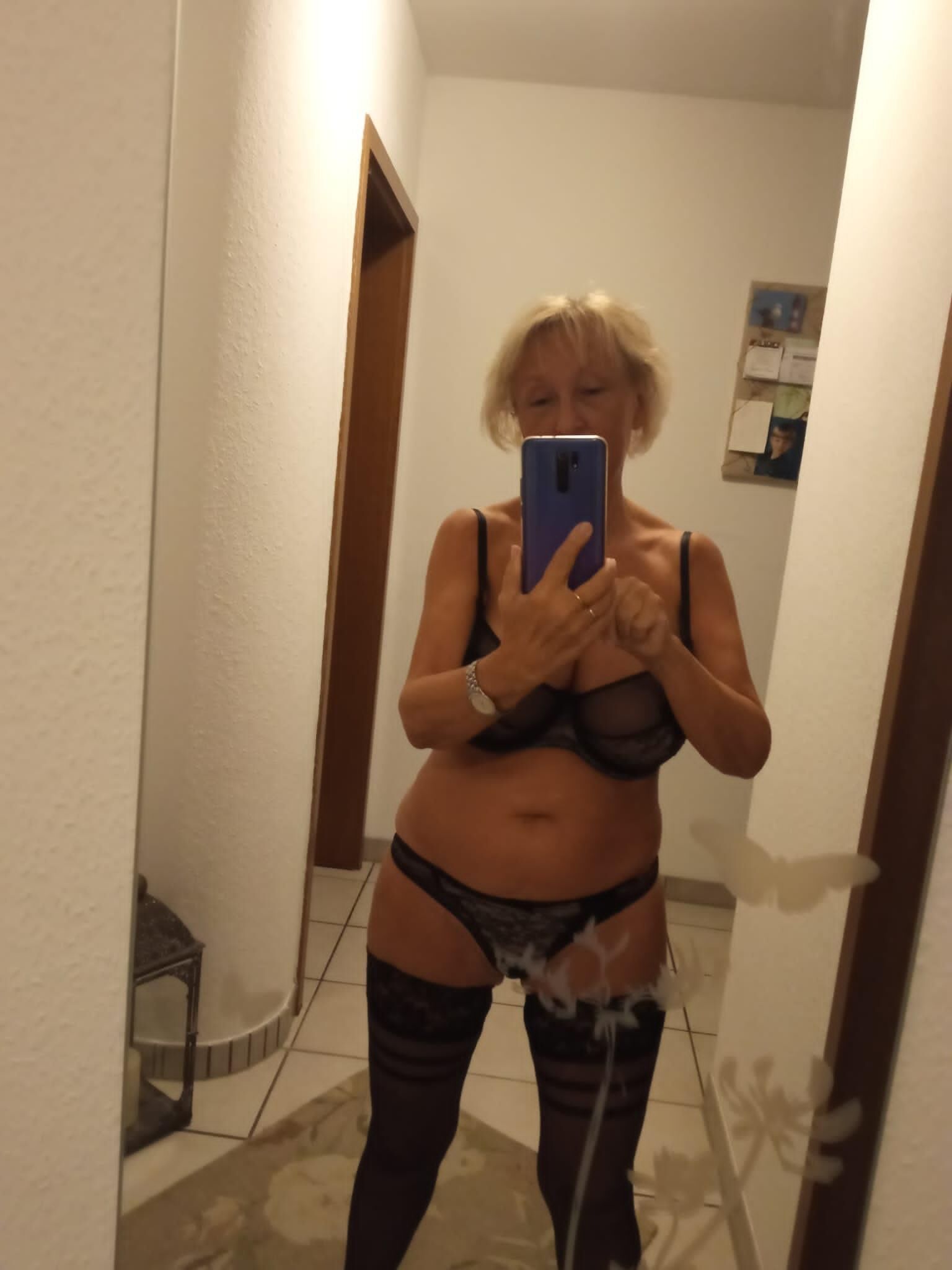 busty mature gilf slut Claudia