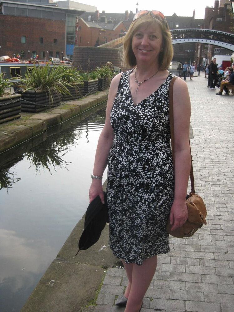 Esposa madura britânica Sally