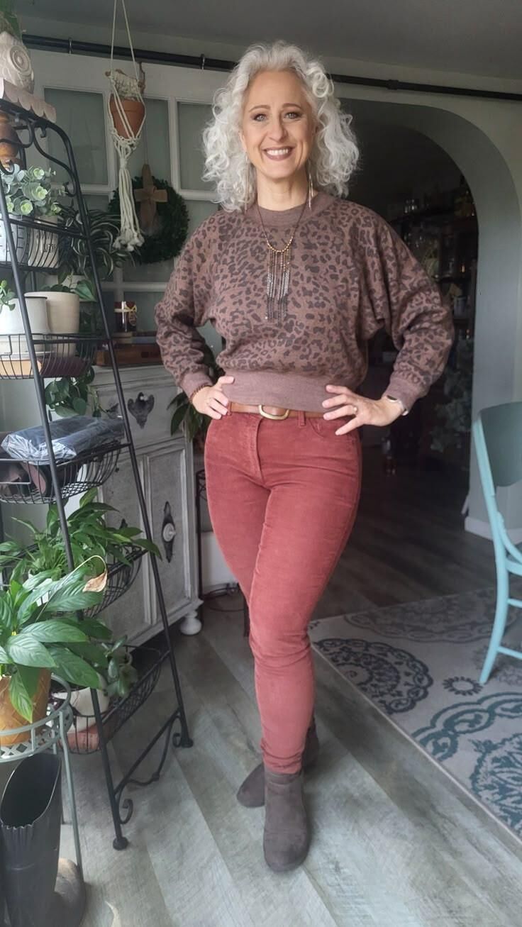 P interest In Beauty Gorgeous Mature Grey Milf Blogger