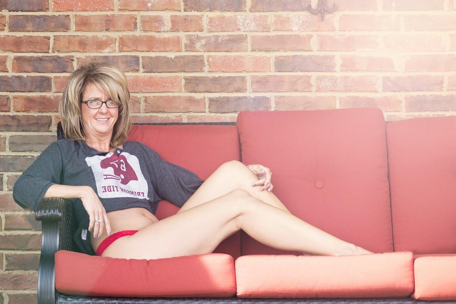 Sexy Amateur Hotwife Debbie