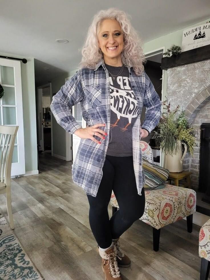 P interest In Beauty Gorgeous Mature Grey Milf Blogger