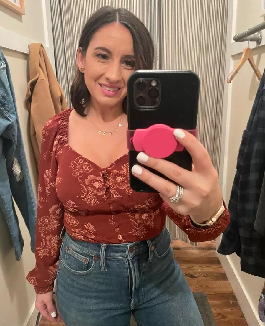 P interest In Beauty Petite and Curvy Italian Milf