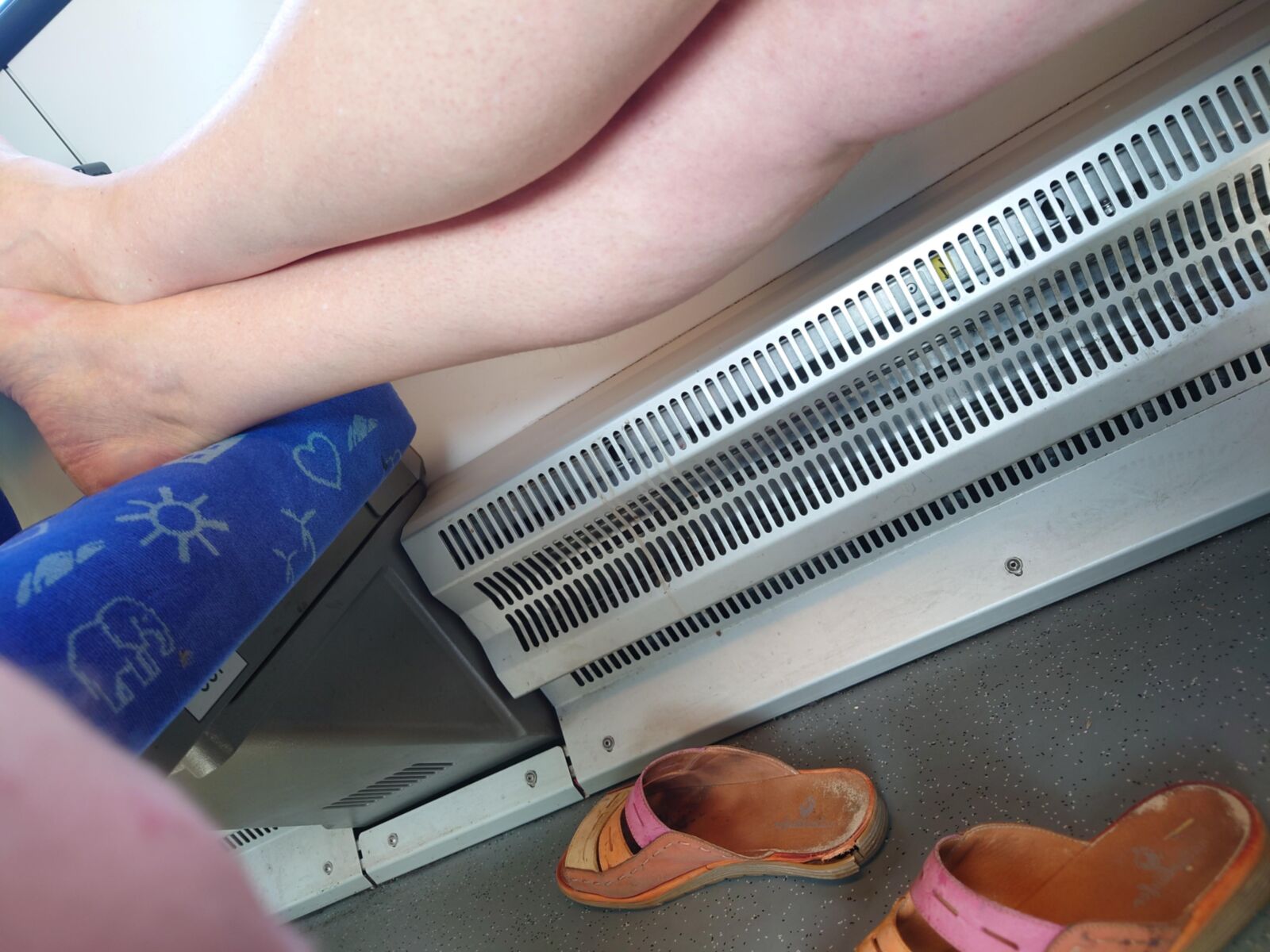 Stinky Mature Summer Feet next to ME <