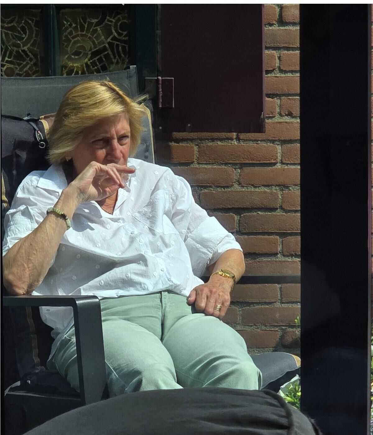 outdoors deep in her cunt again