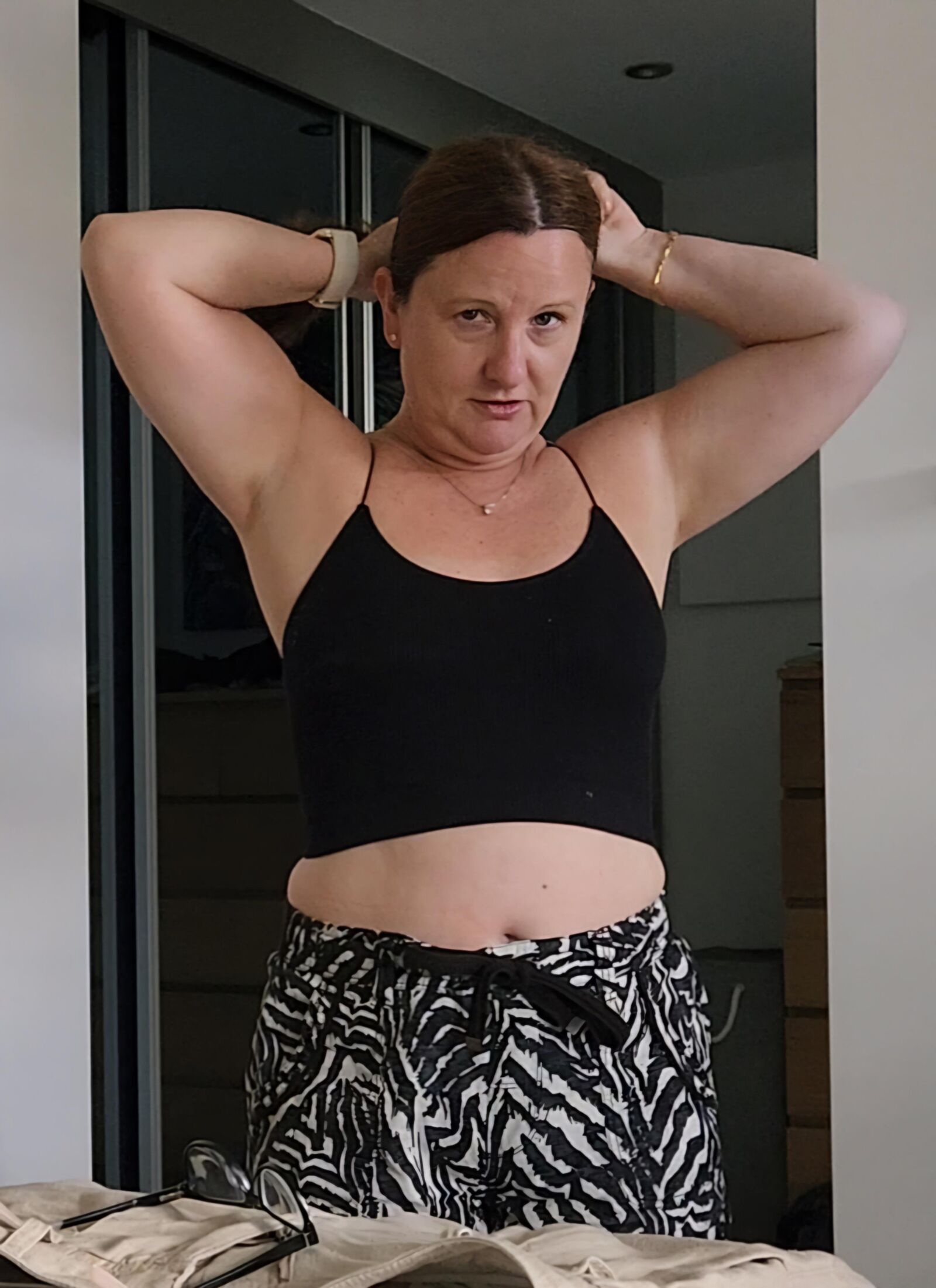 Chubby ft mature milf in various outfits. 