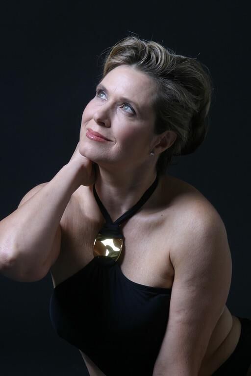 ANNE MARIE FORGET MATURE MODEL