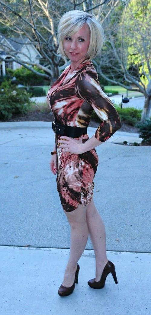 P interest In Beauty Focus On Fit, Blonde, Petite Milf