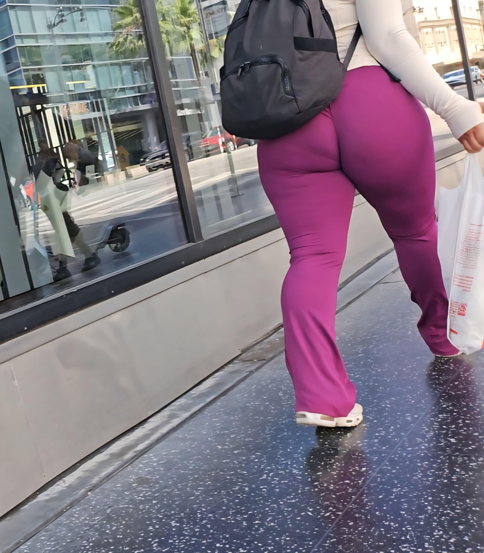 Perneiras candid pawgs