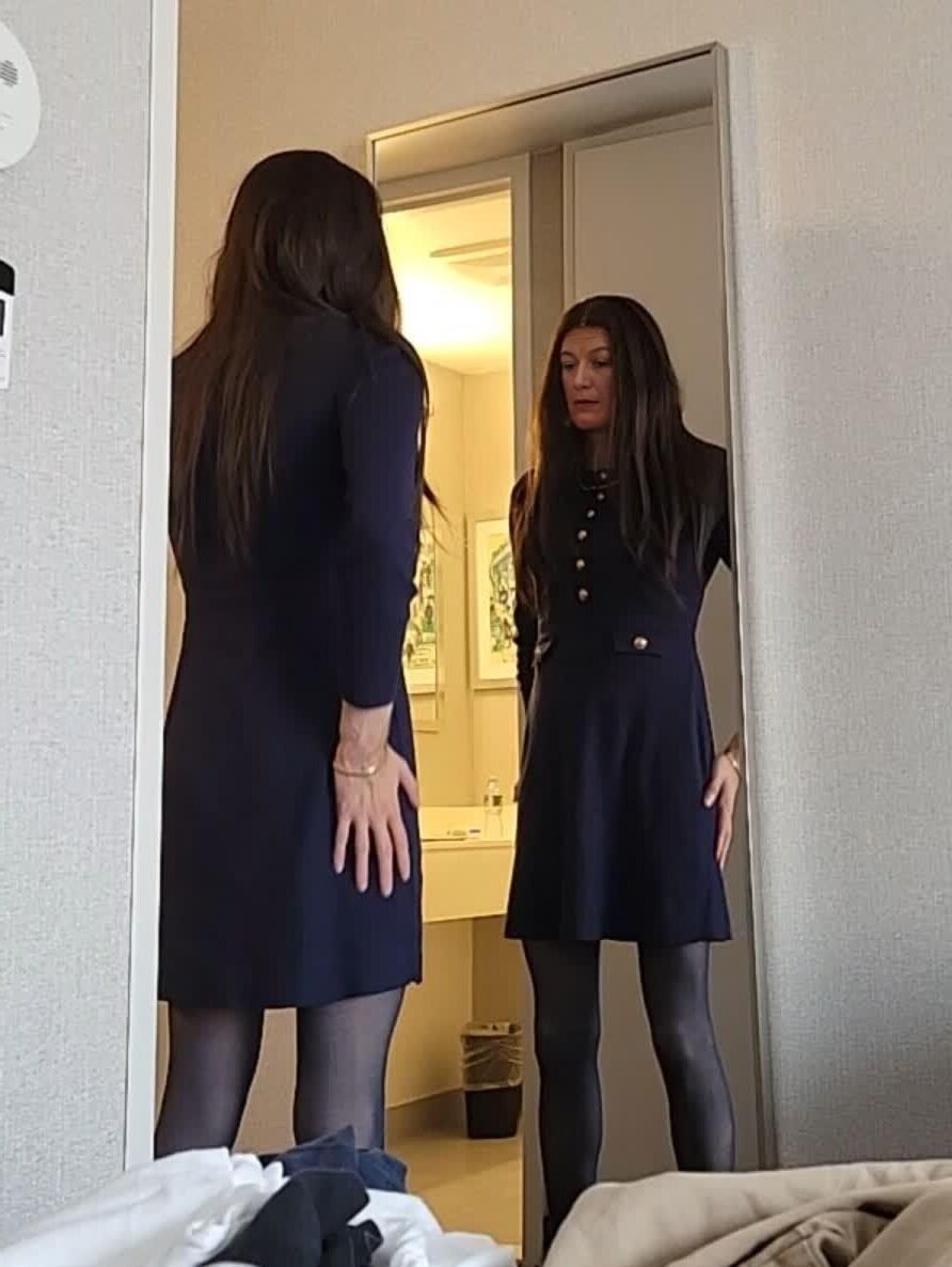 Spying on my Mom getting dressed in hotel (Day )