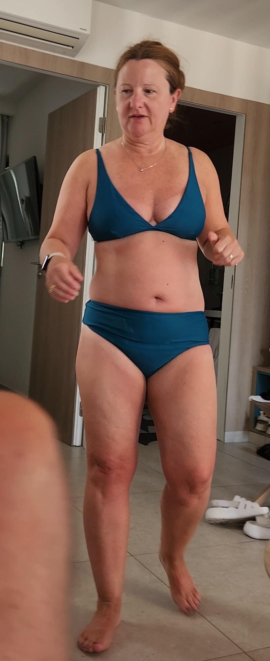 Chubby ft mature milf in various outfits. 