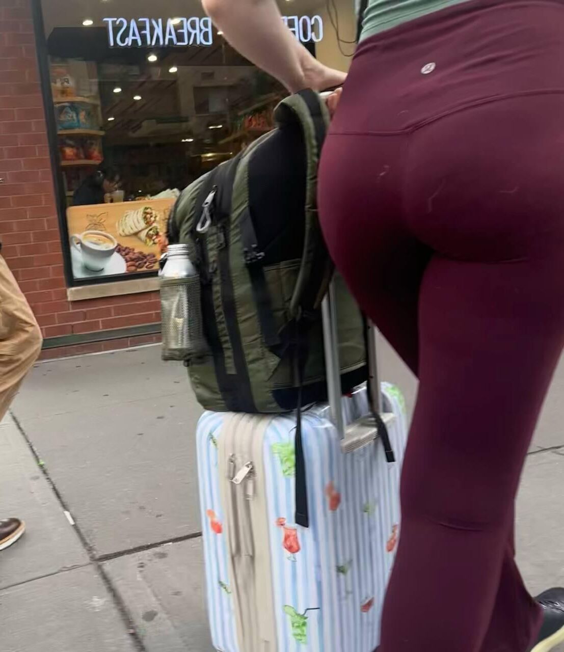 Perneiras candid pawgs