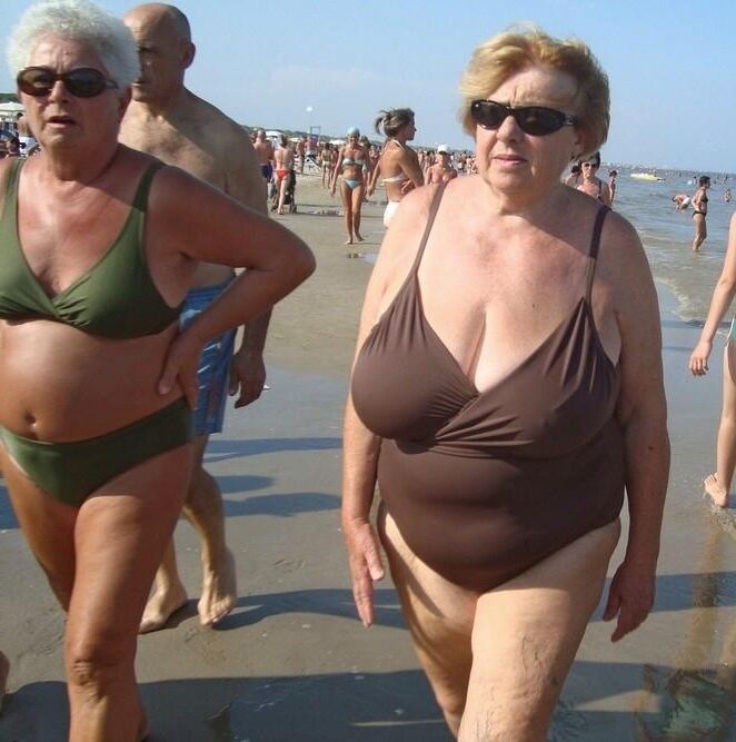 Milf Granny Swimmsuit Bikini 