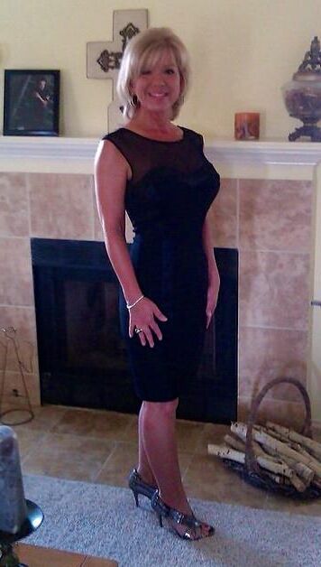 LOVELY, HOT MOM