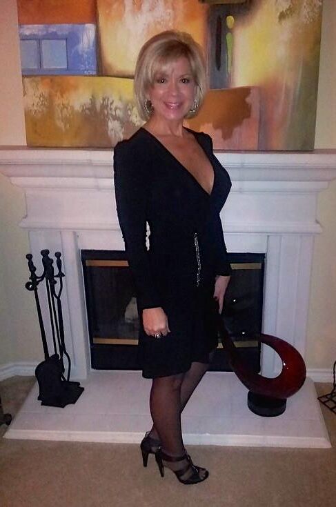 LOVELY, HOT MOM
