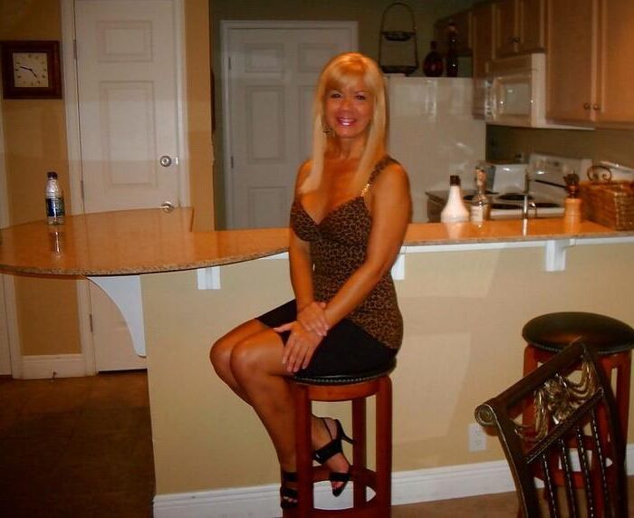 LOVELY, HOT MOM