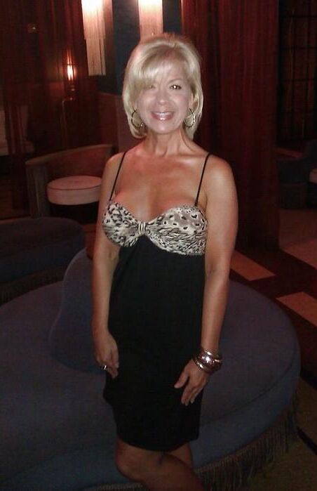 LOVELY, HOT MOM