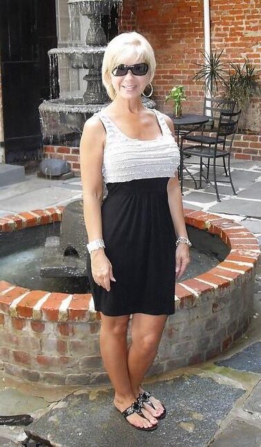 LOVELY, HOT MOM