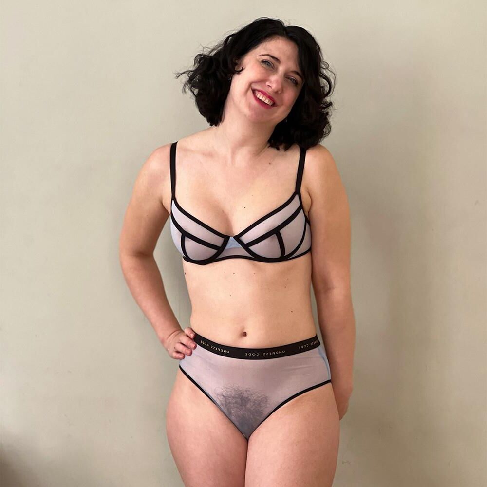 Amour fou lingerie et ses femmes poilas